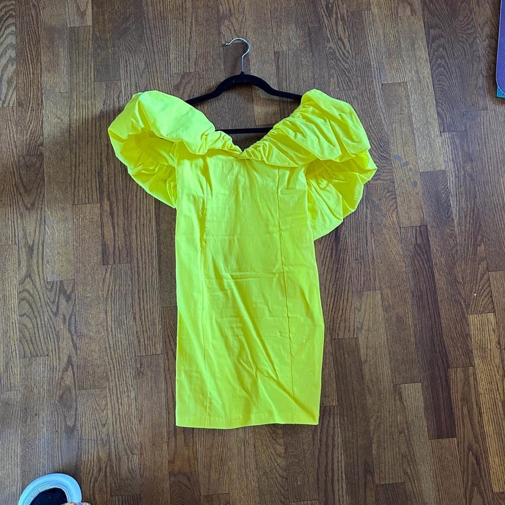 Zara Off-Shoulder Yellow Ruffle Mini Dress - Picture 4 of 5